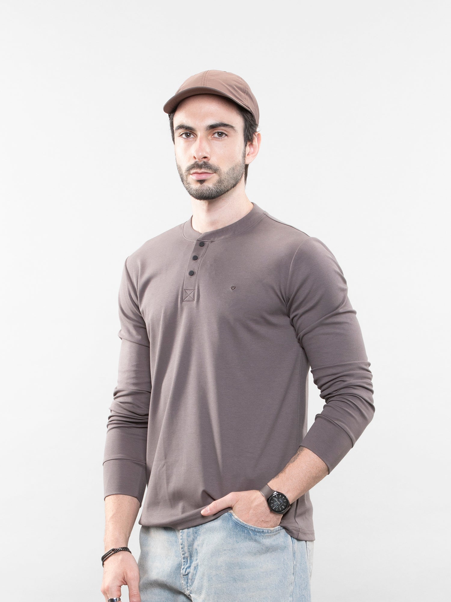 The henley tee