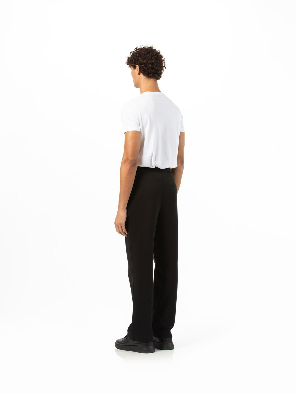 Wide-leg pants