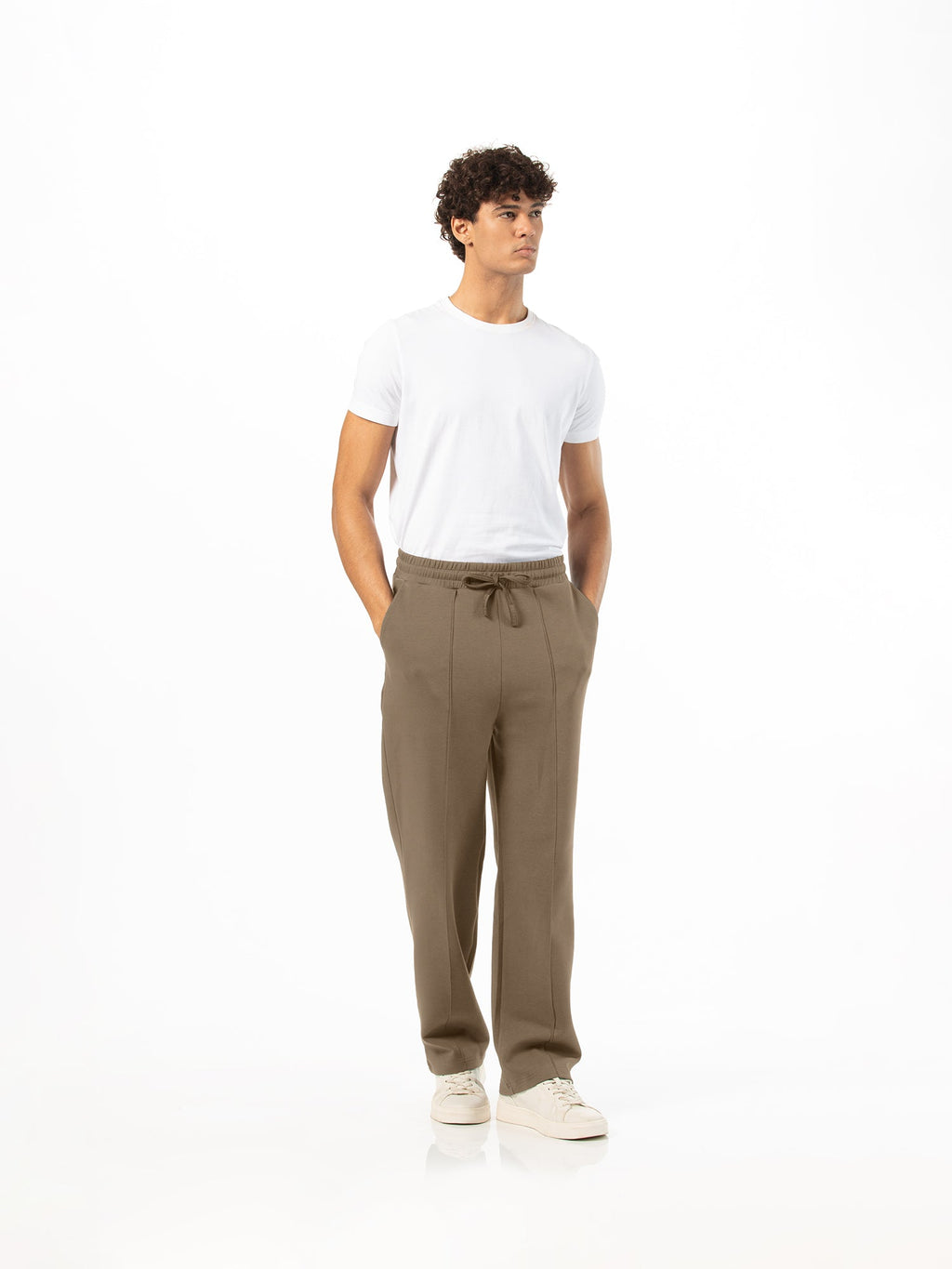 Wide-leg pants