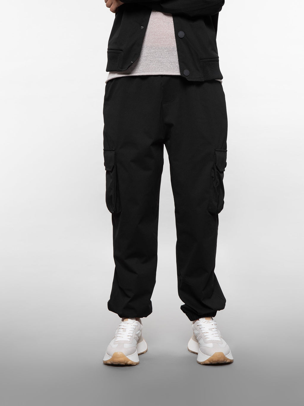 Six pocket cargo pants