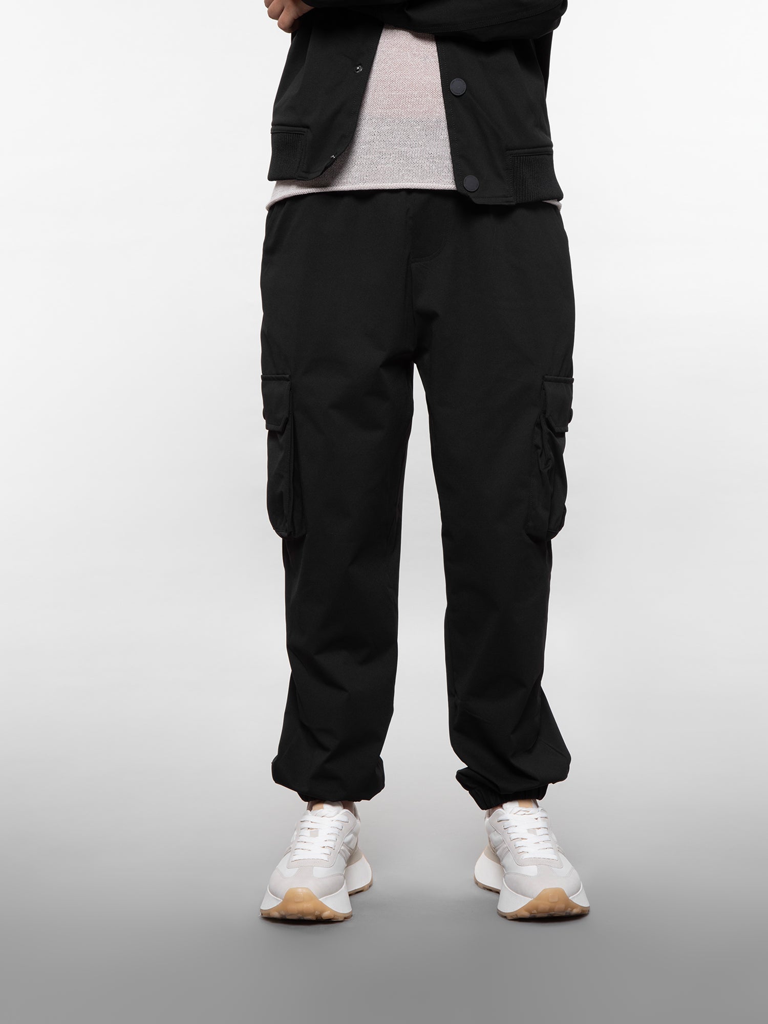 Six pocket cargo pants
