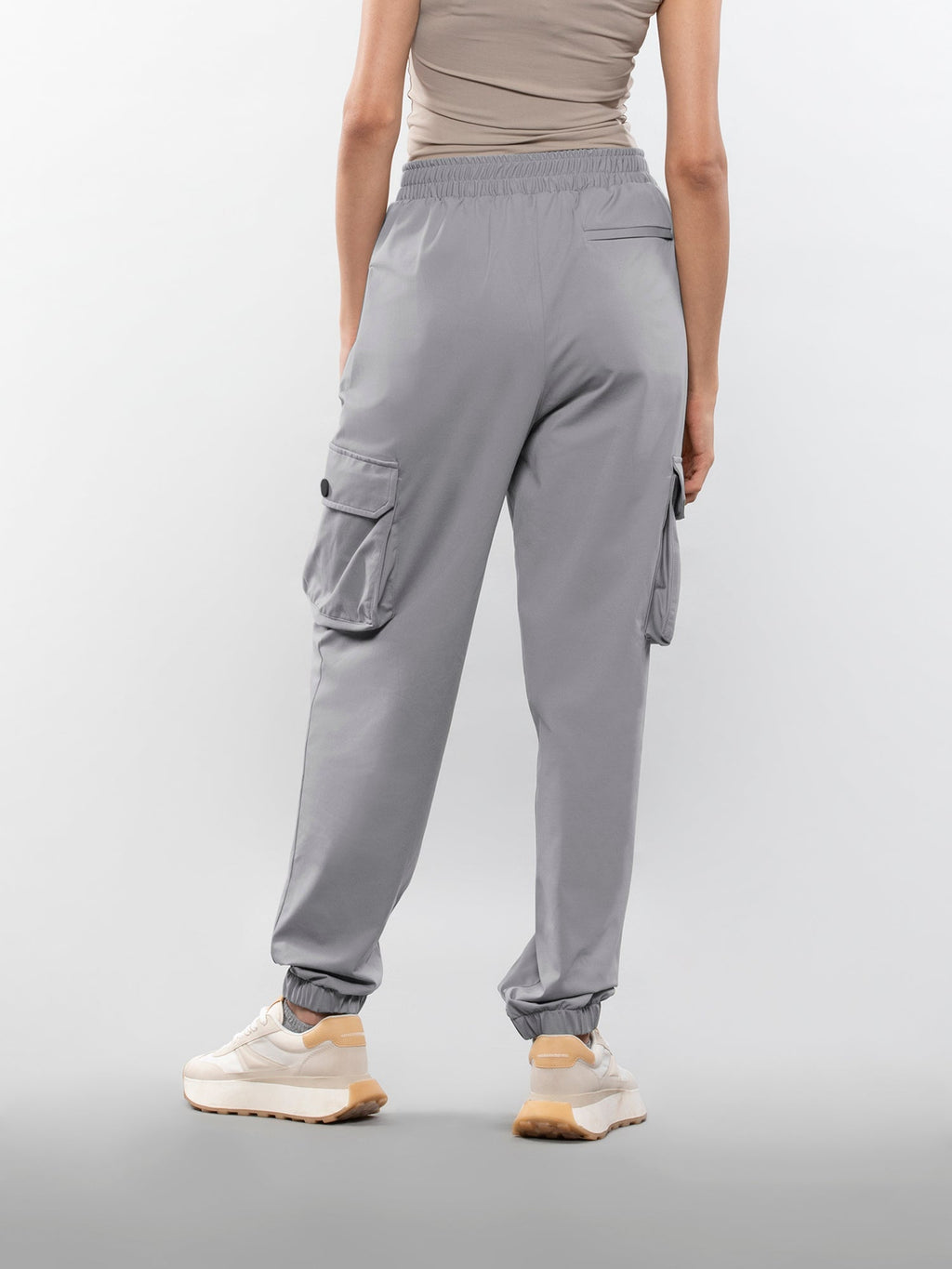 Six pocket cargo pants