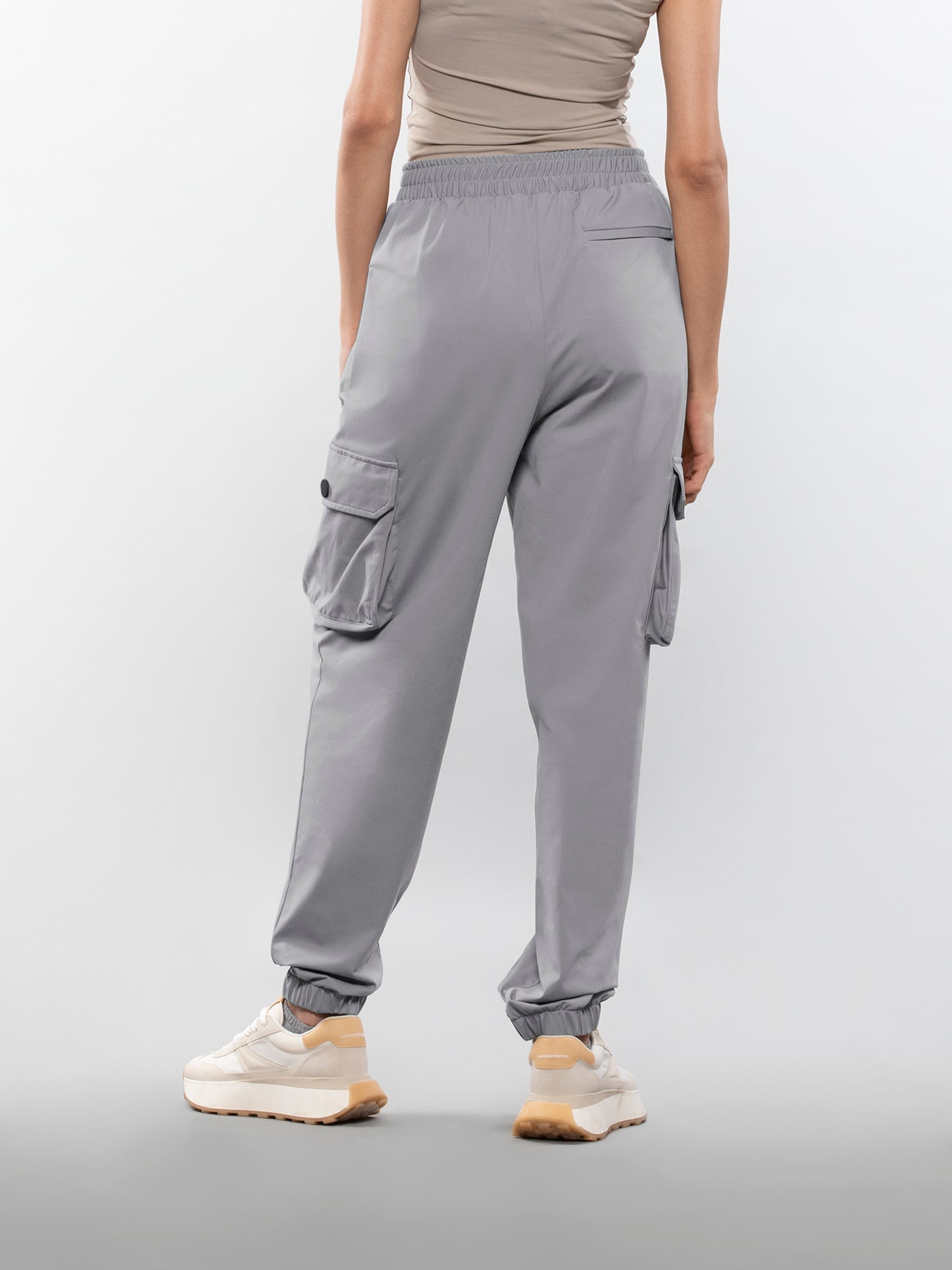 Six pocket cargo pants