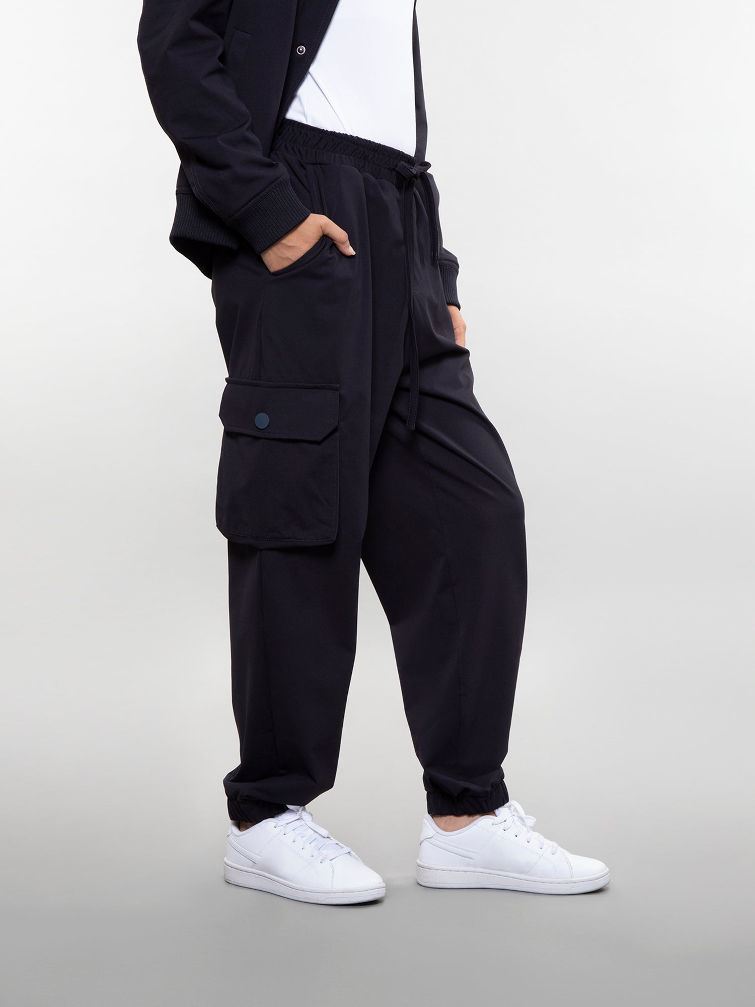 Six pocket cargo pants