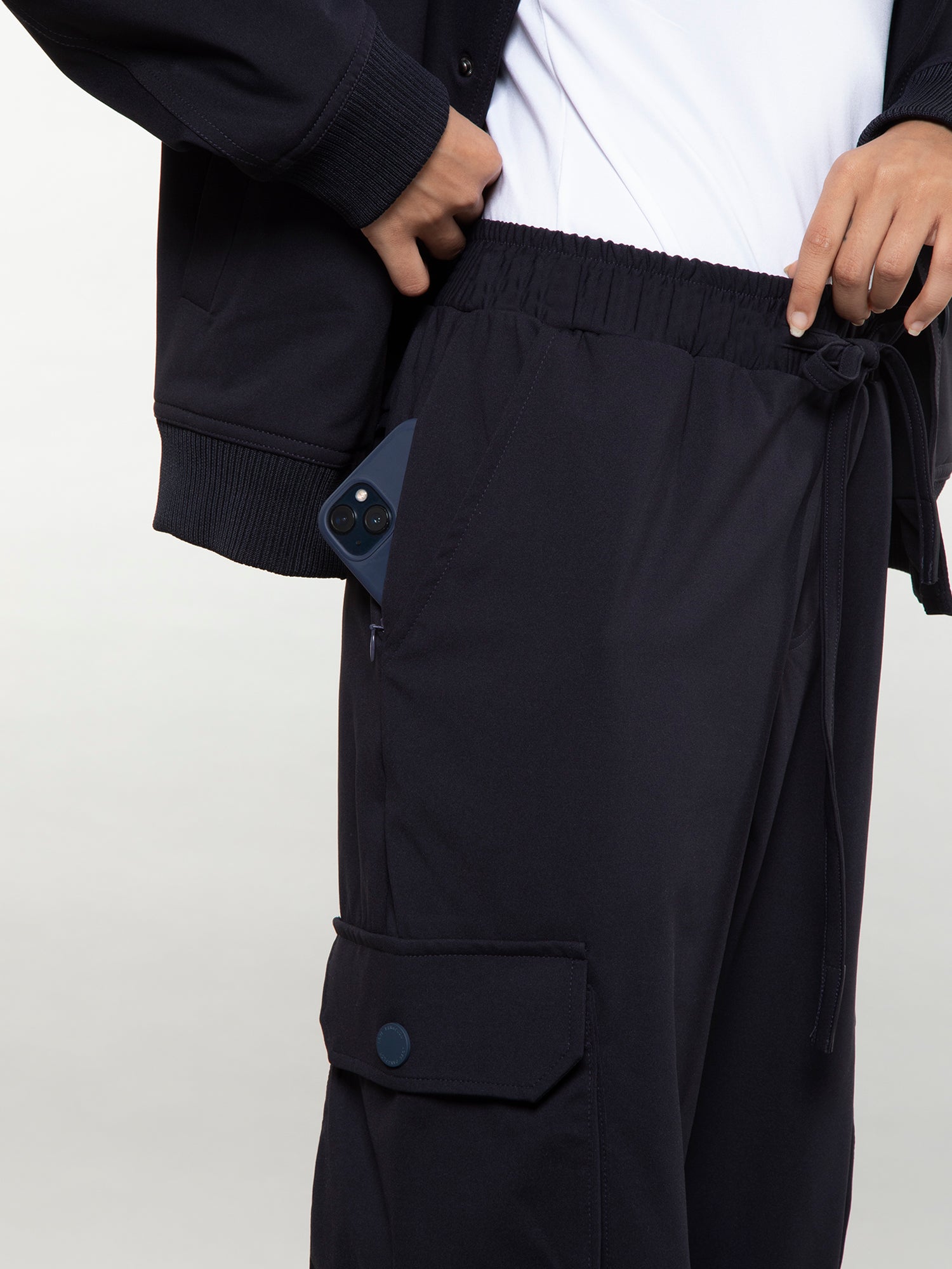 Six pocket cargo pants