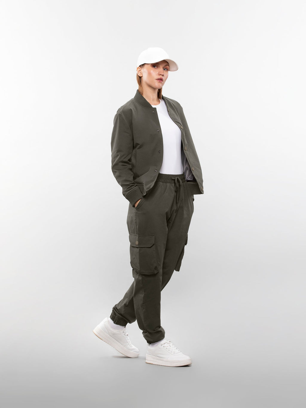 Six pocket cargo pants