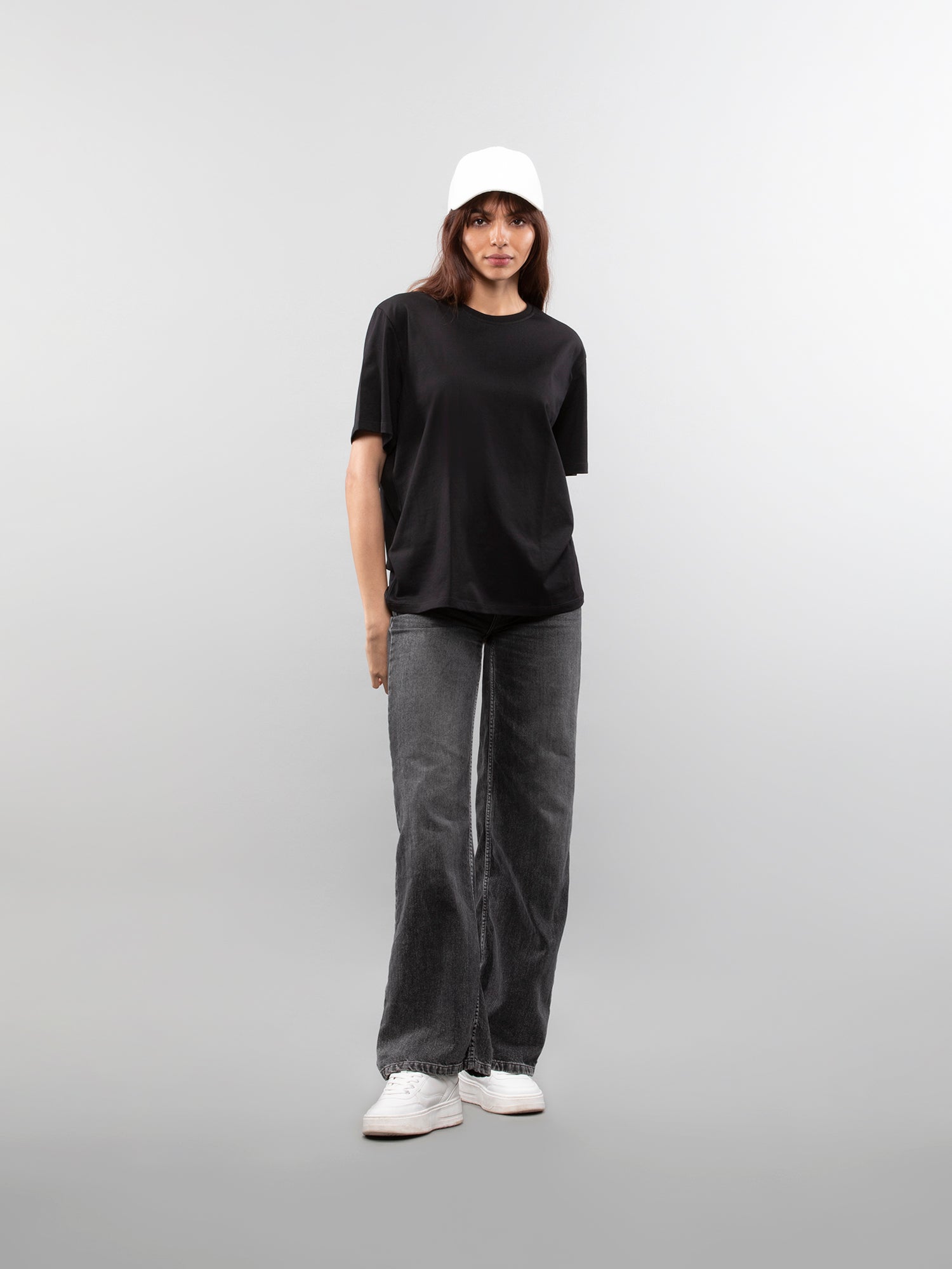 The crew neck tee