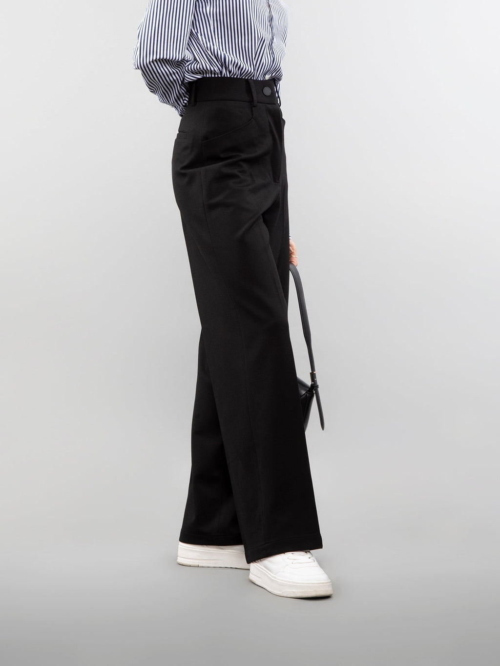 Wide-leg trouser