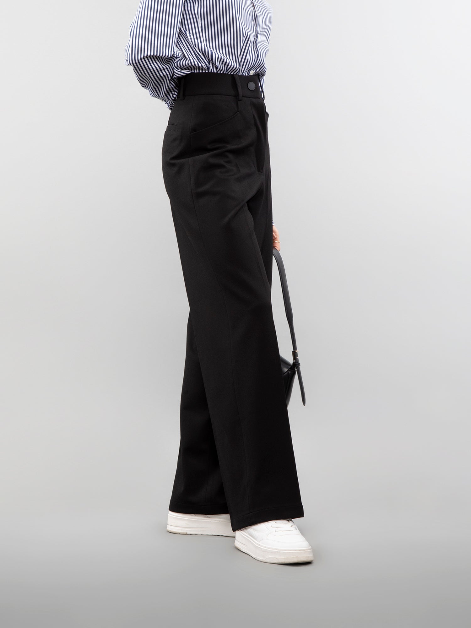 Wide-leg trouser